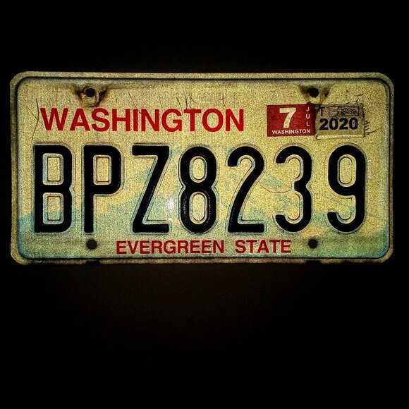 Washington License Plate: Great Condition - Picture 1 of 2
